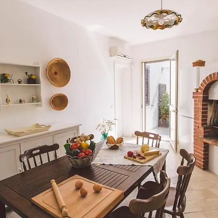 빌라 Ferradina 4&2, Emma 이스피카