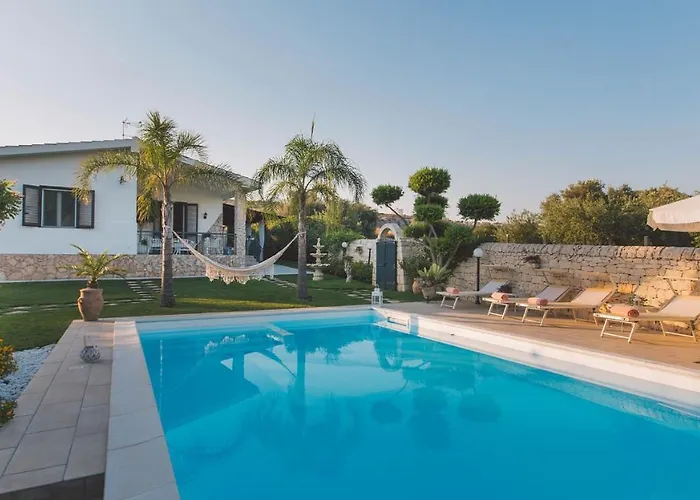 Villa Ferradina 4&2, Emma Ispica